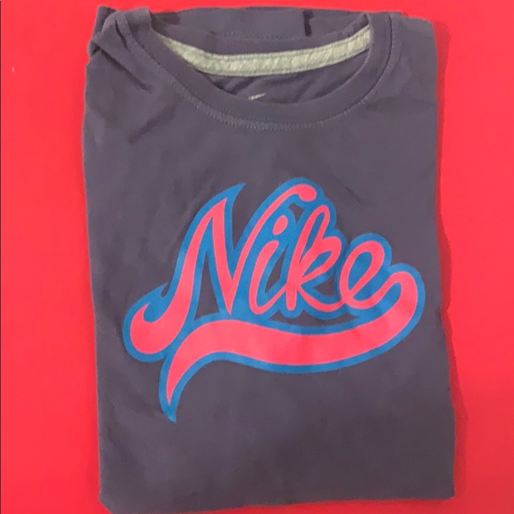 Nike athletic top